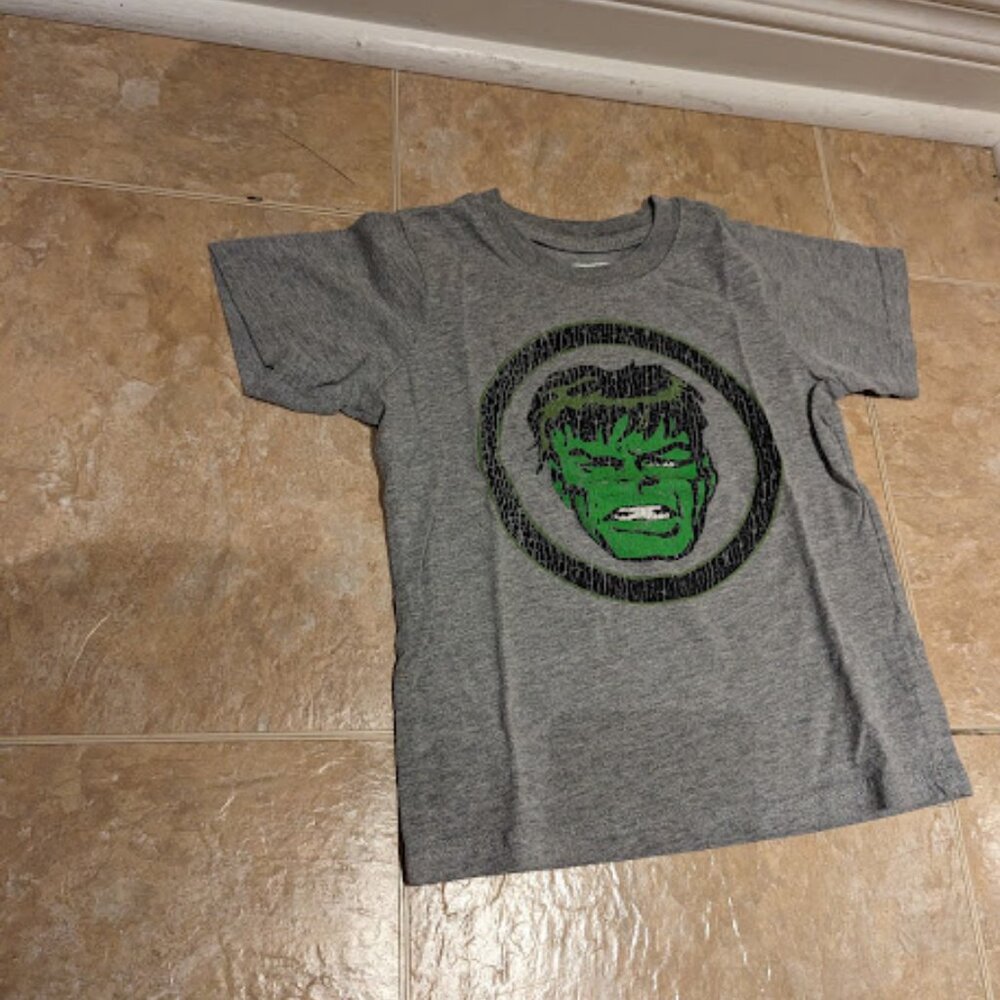 Marvel Avengers Hulk t shirt size 4 t.